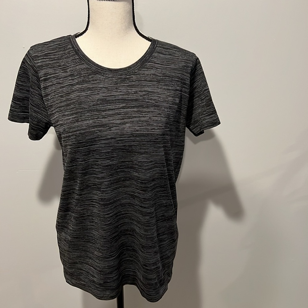 Lululemon Short Sleeves Top